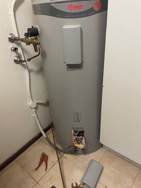 Rheem electric internal hot water unit before installation in Ringwood