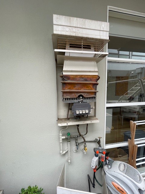 Faulty Bosch Hydro hot water service before upgrade in Mitcham