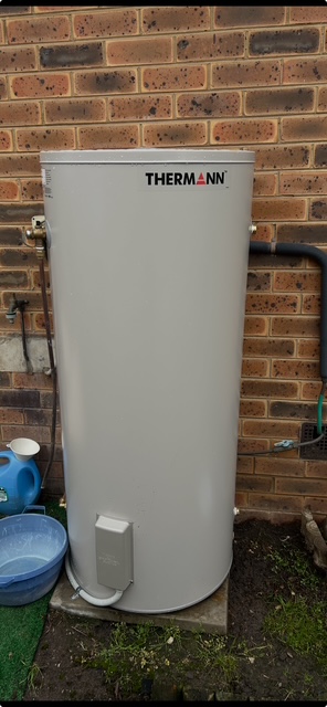 Replacement Thermann 250L electric hot water unit in Kilsyth