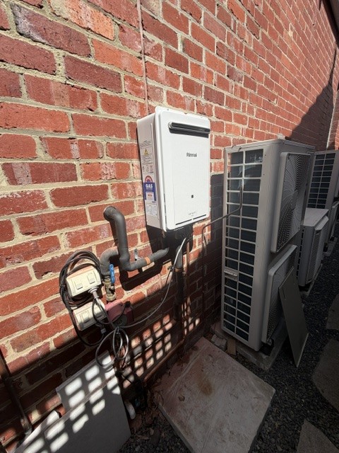 Hot Water Service in Ivanhoe